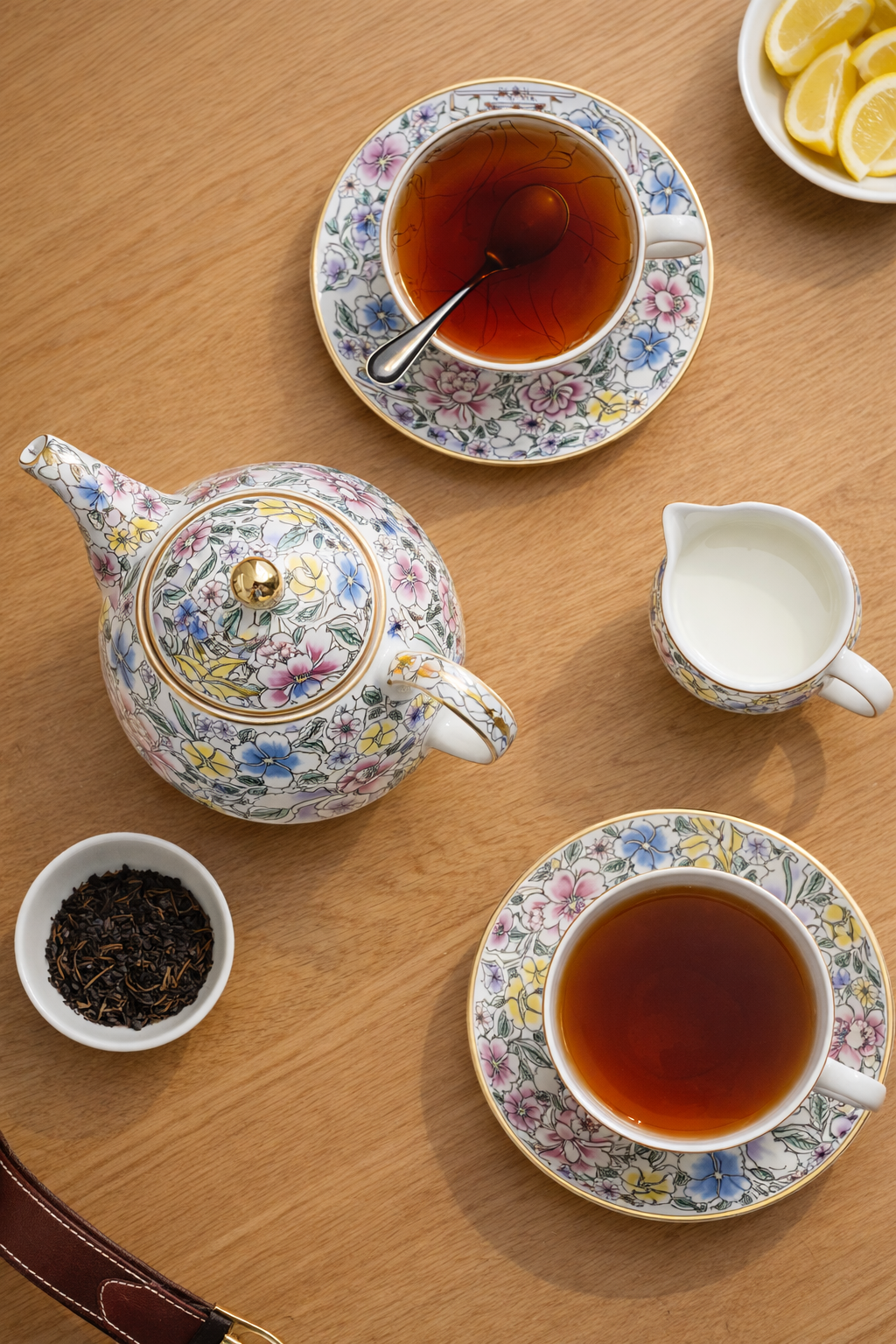 POUR ME Hand-Painted Porcelain Tea Set — Floral Edition